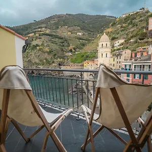 Lassu With View Apartment Vernazza
